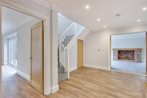 4 bedroom detached house for sale, Claygate Road, Collier Street, Yalding, Maidstone, ME18