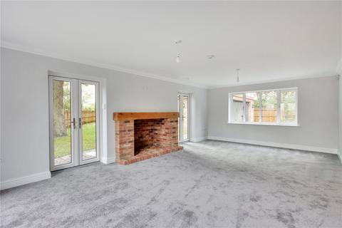 4 bedroom detached house for sale, Claygate Road, Collier Street, Yalding, Maidstone, ME18