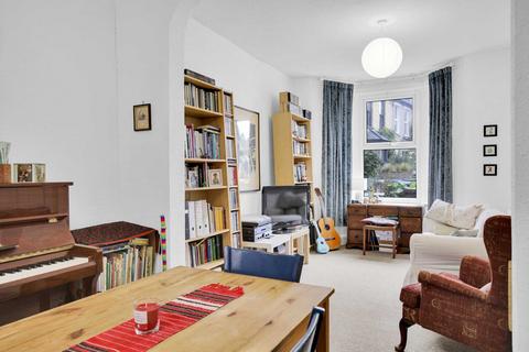 185 Farmer Road, London, E10 5DJ