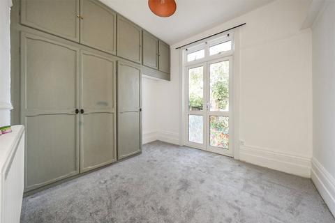 2 bedroom flat for sale, Kingston Road, New Malden, KT3