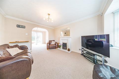 4 Brockhall Close, Whiston, Prescot, L35 7LU