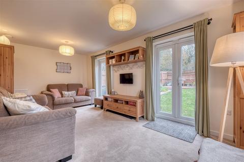 5 bedroom semi-detached house for sale, East Works Drive , Cofton Hackett, Worcestershire. B45 8GR