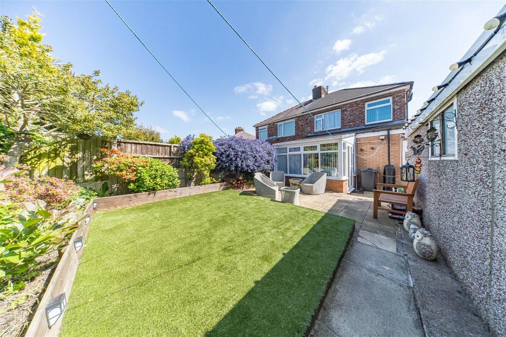 10-Derwent-Avenue-27 1685517798731.jpg