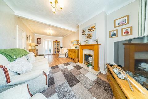 10 Derwent Avenue, Prescot, L34 2ST