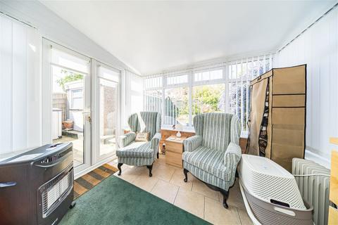 10 Derwent Avenue, Prescot, L34 2ST