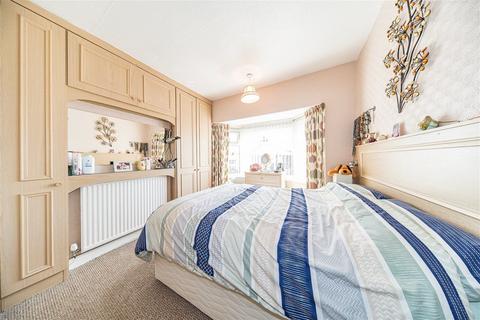 10 Derwent Avenue, Prescot, L34 2ST