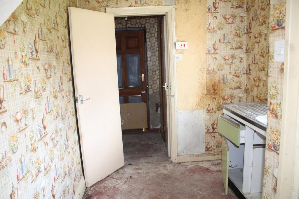 33 st james road kitchen 1691413041084.jpg