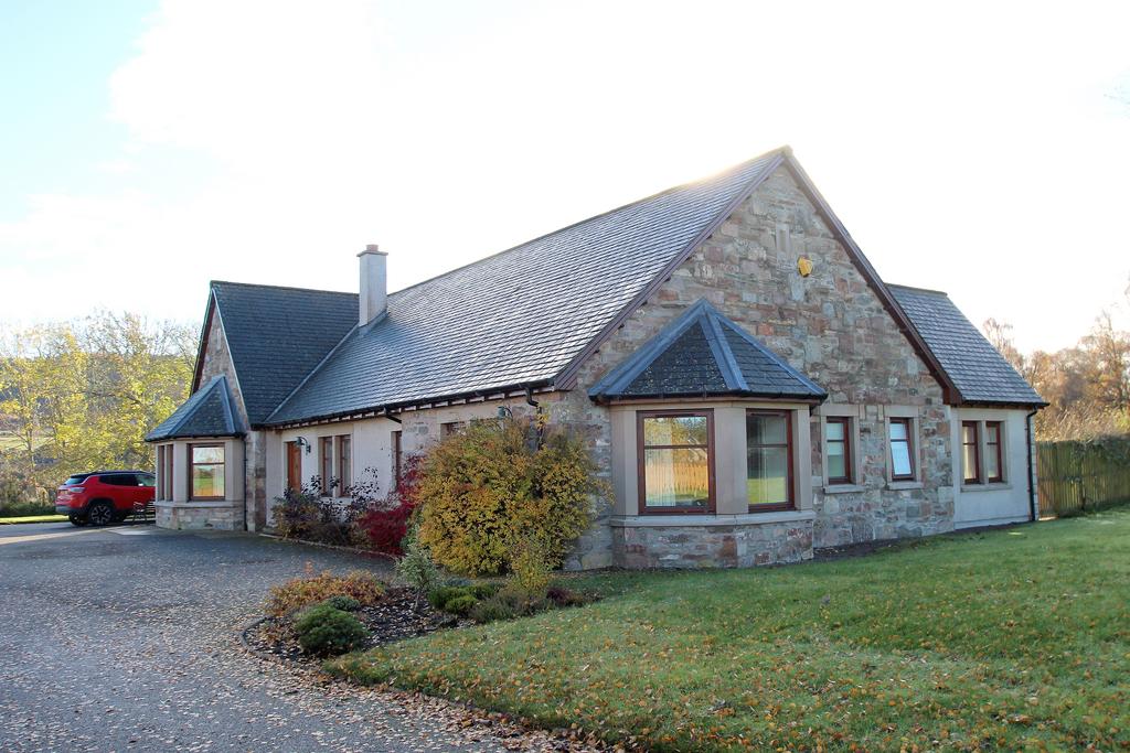 Woodcroft, Nairnside, INVERNESS, IV2 5BT 4 bed bungalow for sale £525,000