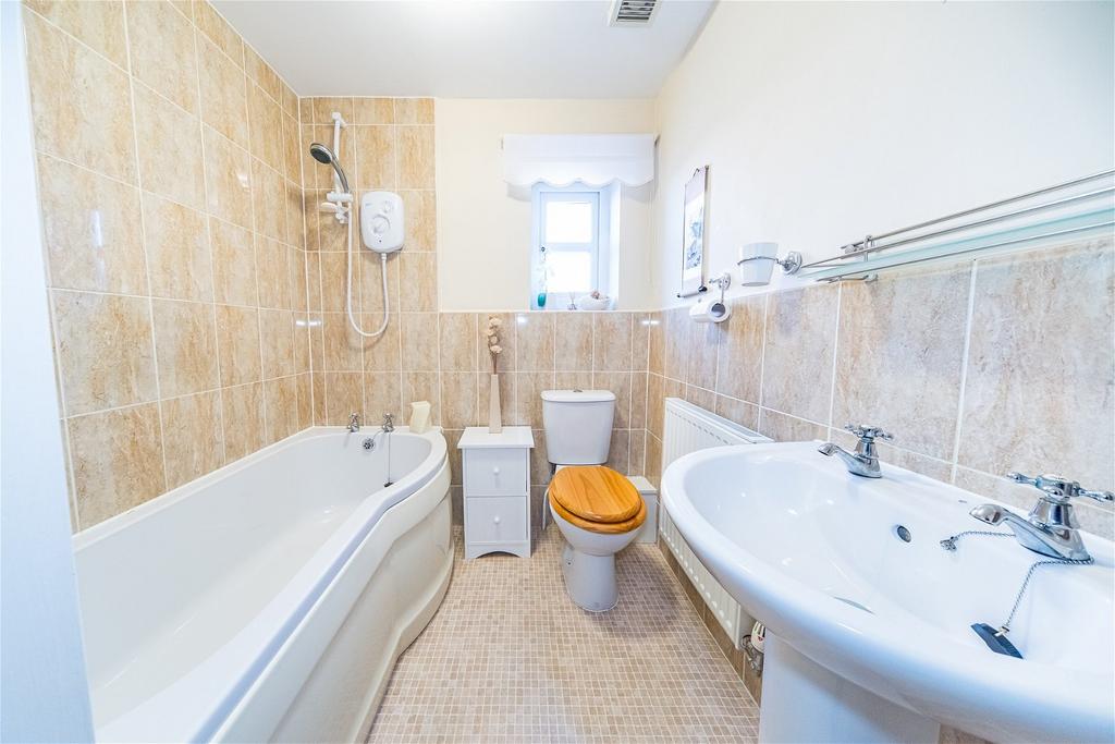 18-Berryedge-Crescent-32 1693984245879.jpg