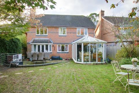 2 Bramblegate, Fair Oak, Eastleigh, SO50 7EY