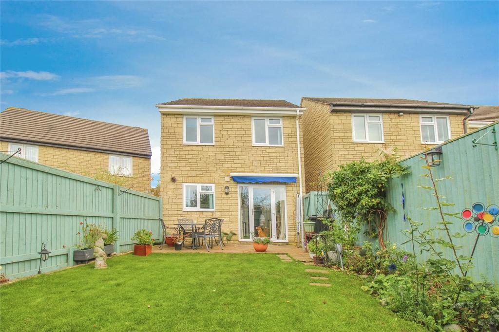 Tower Close, Trowbridge 3 bed detached house for sale £270,000