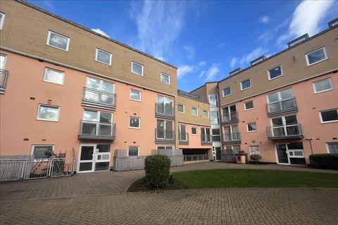 2 bedroom flat for sale, Wooldridge Close, Feltham, Middlesex, TW14