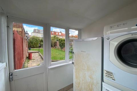 102 Ardwell Avenue, Ilford, IG6 1AP