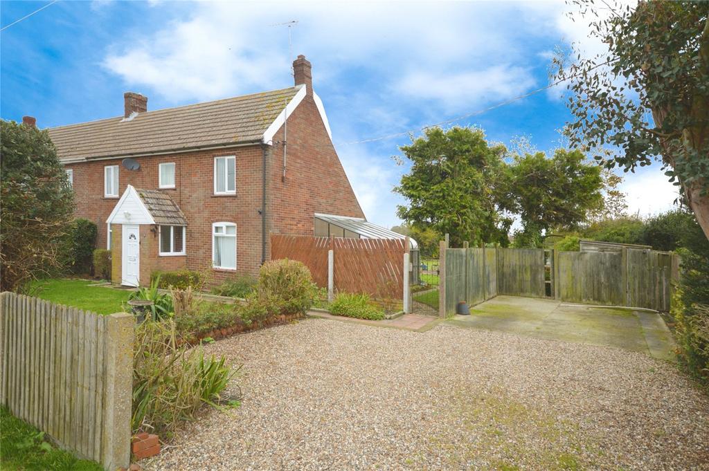 Bentley Road, Little Bromley, Manningtree, Essex, CO11 3 bed semi ...