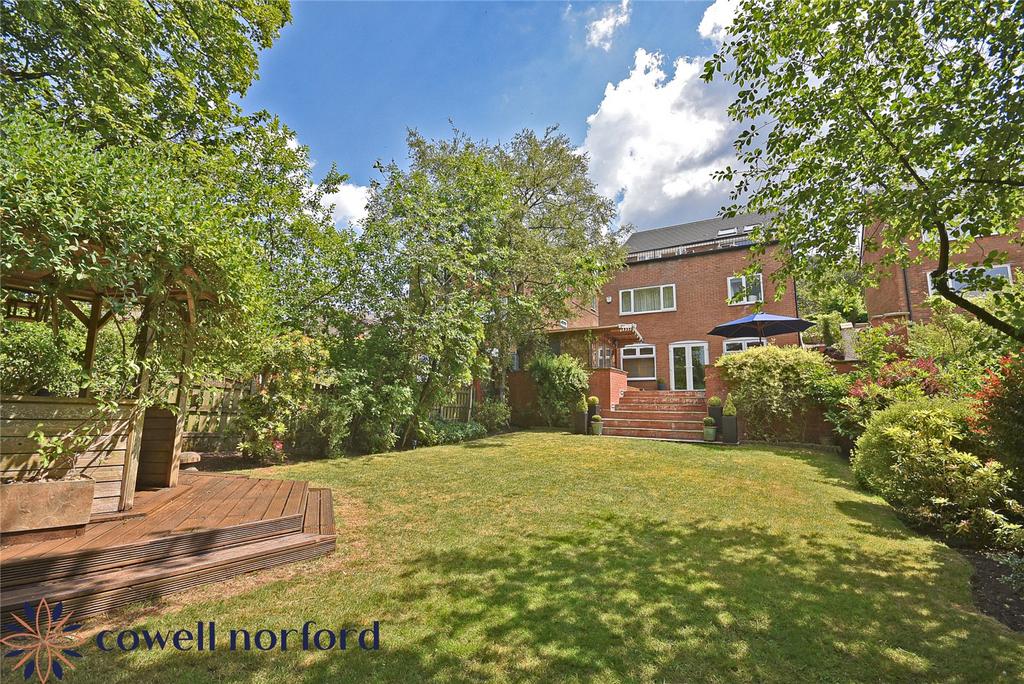 Whitworth, Rochdale OL12 4 bed detached house for sale £400,000