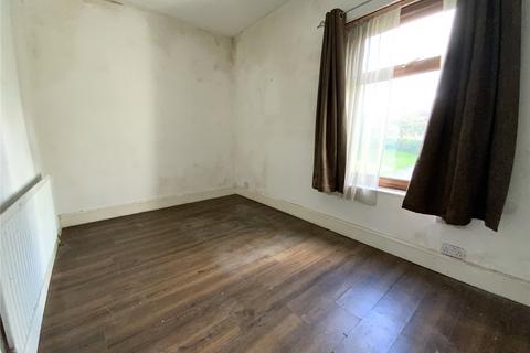 2 bedroom end of terrace house for sale, Rochdale, Greater Manchester OL16