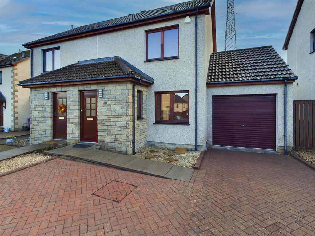 17A John Huband Drive, Birkhill, Dundee, Angus, DD2 3 bed semidetached