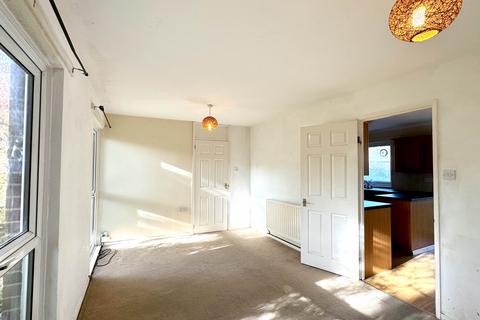 38 Dover Close, Basingstoke, RG23 8EQ