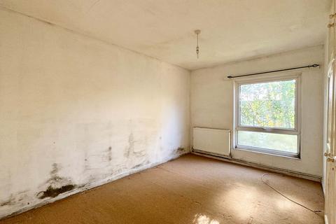 38 Dover Close, Basingstoke, RG23 8EQ