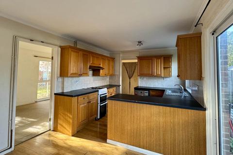 38 Dover Close, Basingstoke, RG23 8EQ