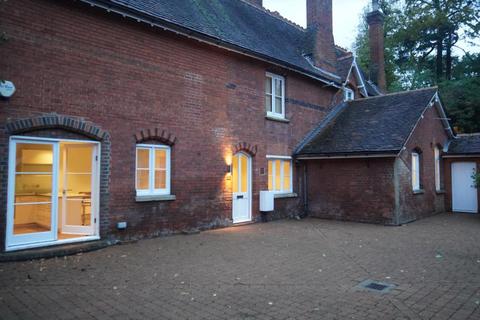 2 bedroom maisonette to rent, Ascot,  Berkshire,  SL5