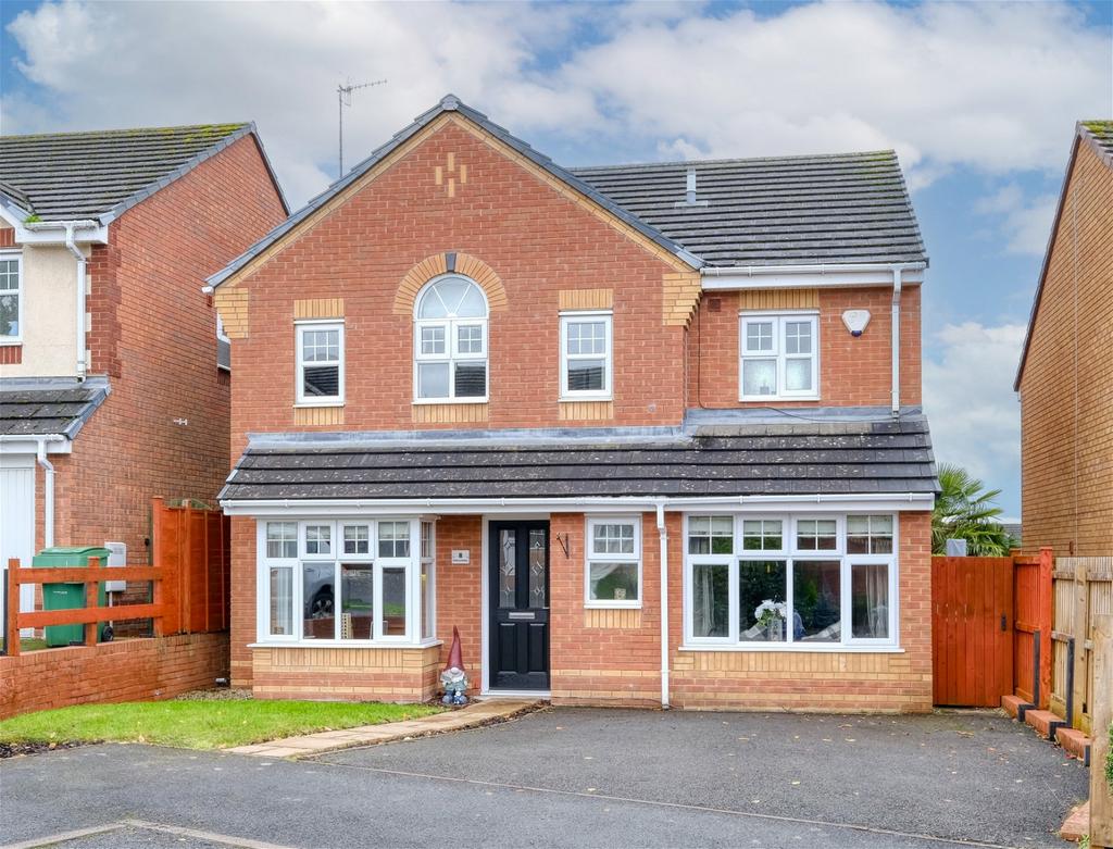 Padua Road, The Oakalls, Bromsgrove, B60 2SF 4 bed detached house for