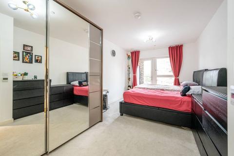 3 bedroom flat for sale, Upton Gardens, Upton Park, London, E13