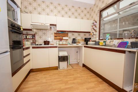 3 bedroom semi-detached house for sale, Victoria Grove, East Cowes, Isle of Wight