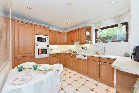 2 bedroom apartment for sale, Park View Road, Ealing