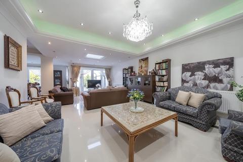 7 bedroom semi-detached house for sale - Chatsworth road,  NW2,  NW2