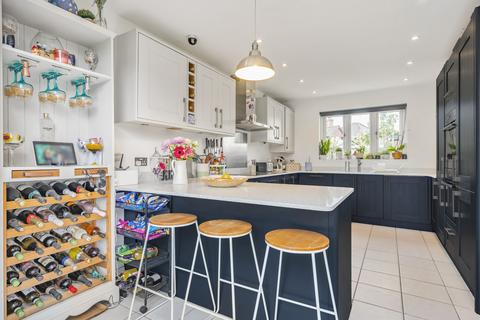 101 Grange Road, Guildford, GU2 9QD