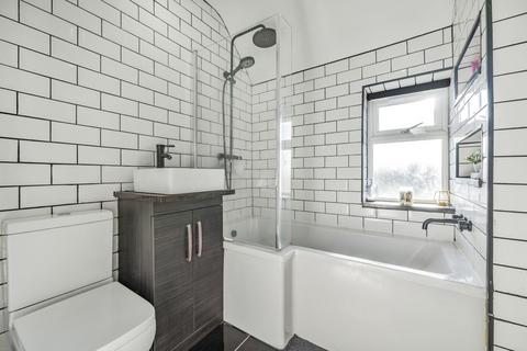 101 Grange Road, Guildford, GU2 9QD