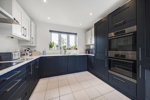 101 Grange Road, Guildford, GU2 9QD