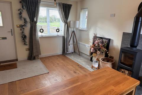 1 bedroom end of terrace house to rent, Willow Close, Alcester, B49