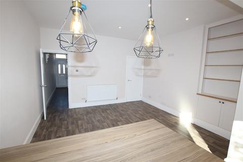 220 Green Road, Penistone, Sheffield, S36 6BG