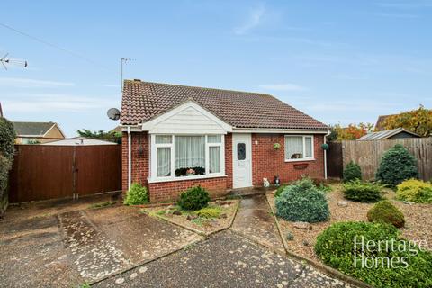 3 bedroom bungalow for sale, Flowerday Close, Hopton, Great Yarmouth