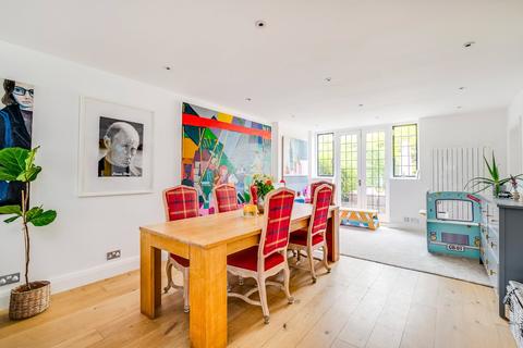 4 bedroom semi-detached house for sale, Raeburn Close, Hampstead Garden Suburb