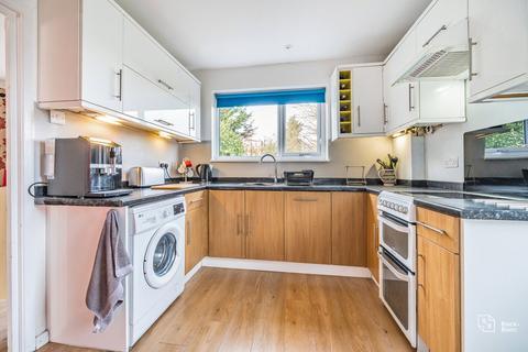 7 Cedar Close, Bromley, BR2 8PR