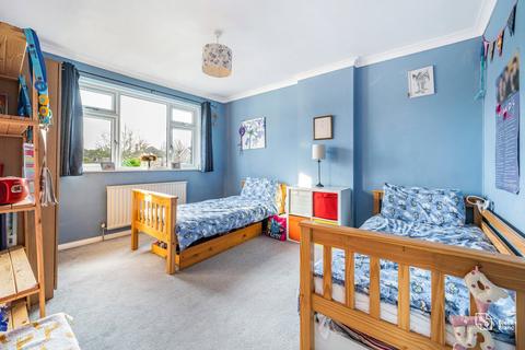 7 Cedar Close, Bromley, BR2 8PR