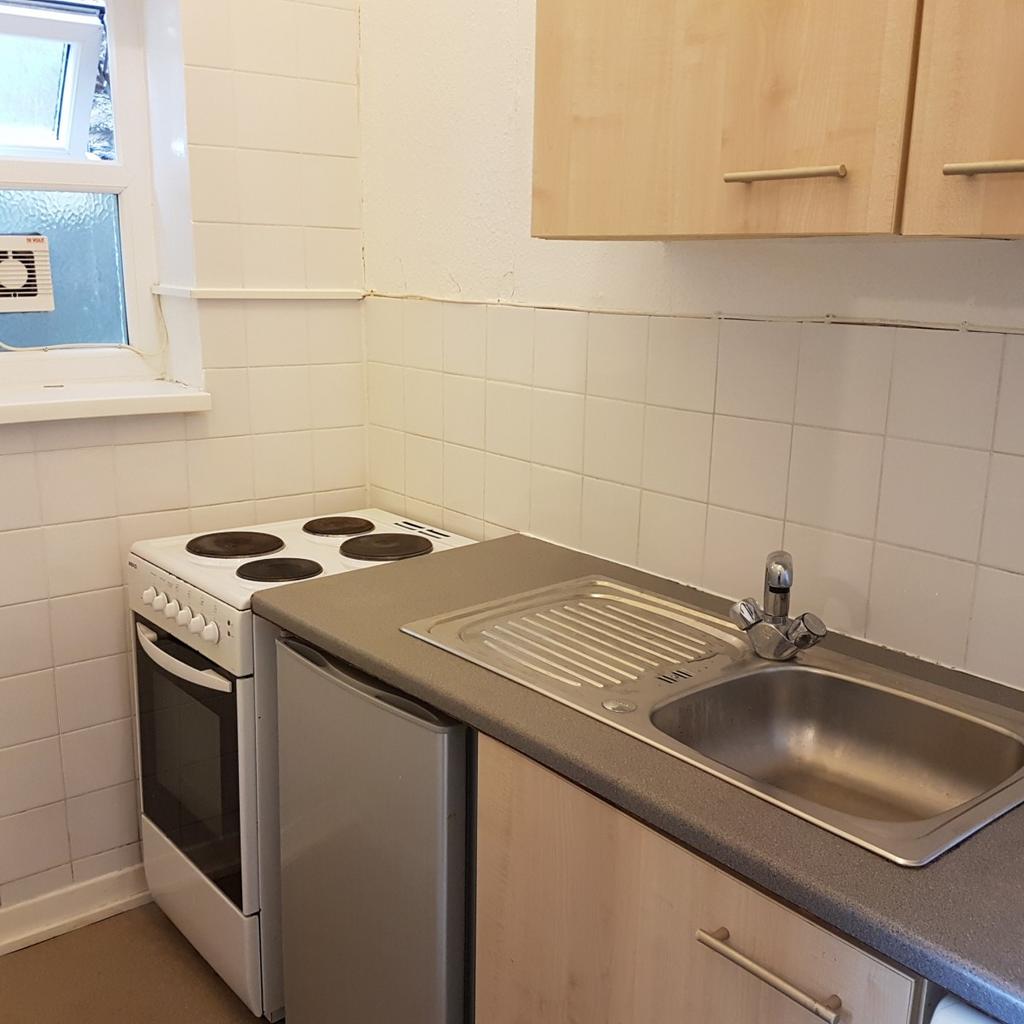 Kitchen (Main)