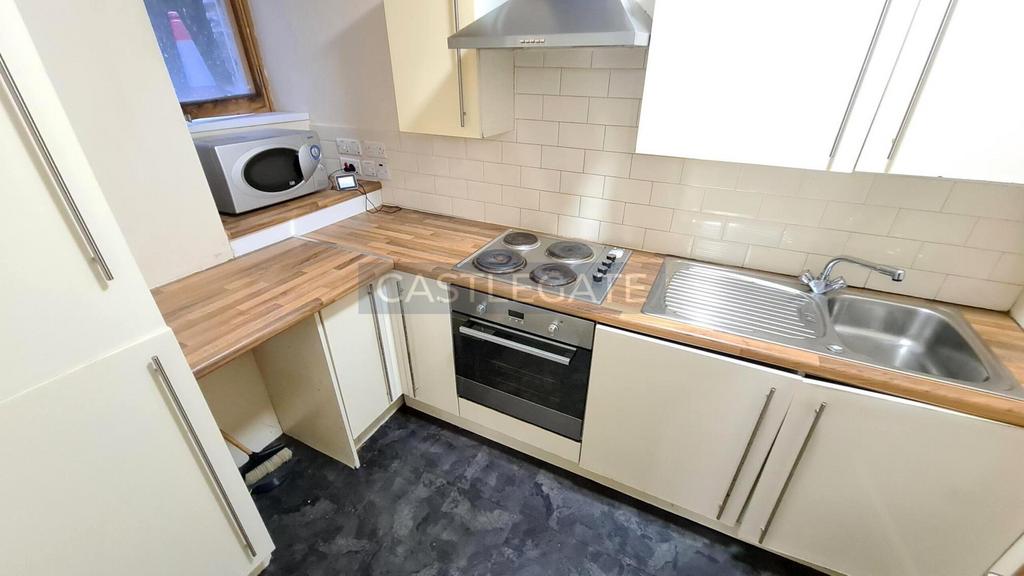 Flat 29, 13-17 Chancery Lane, Huddersfield, HD1 2 D