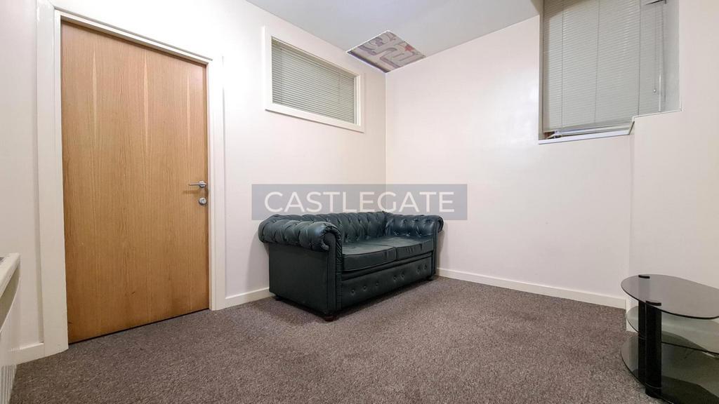 Flat 29, 13-17 Chancery Lane, Huddersfield, HD1 2 D