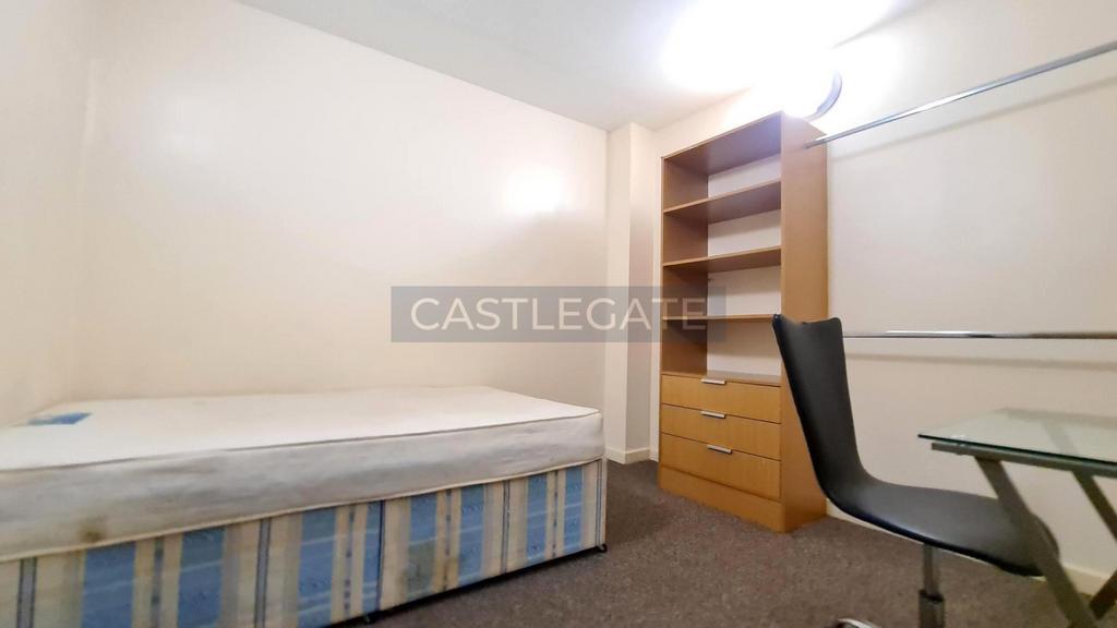 Flat 29, 13-17 Chancery Lane, Huddersfield, HD1 2 D