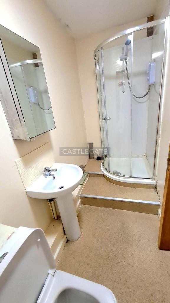 Flat 29, 13-17 Chancery Lane, Huddersfield, HD1 2 D