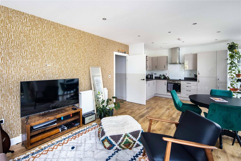 Living Room/Kitchen