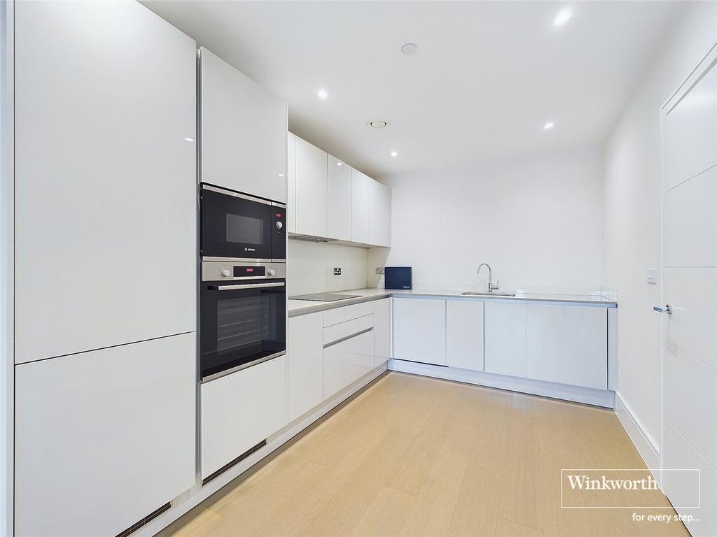 Champlain Street, Reading, Berkshire... 4 bed townhouse £2,250 pcm (£