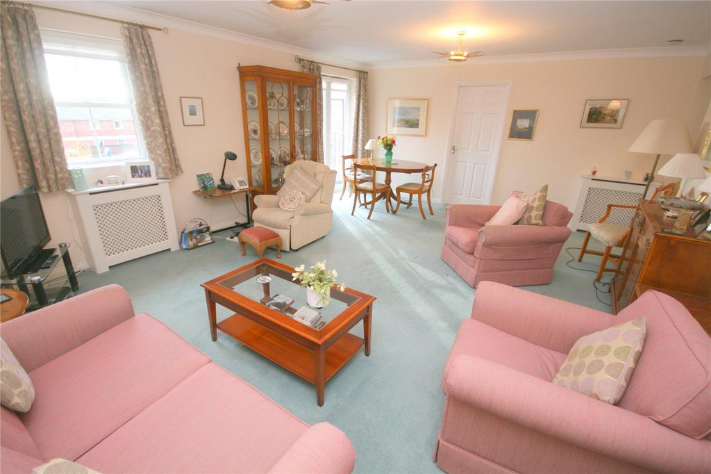 Living Room (2)