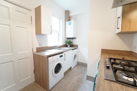 13 Ridding Terrace, City Centre, Nottingham, NG3 1DW