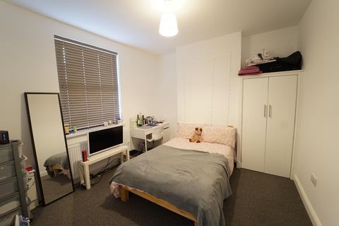 undefined, 13 Ridding Terrace, City Centre, Nottingham, NG3 1DW