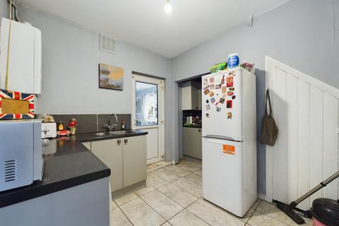 43 Mccall Crescent, London, SE7 8HS